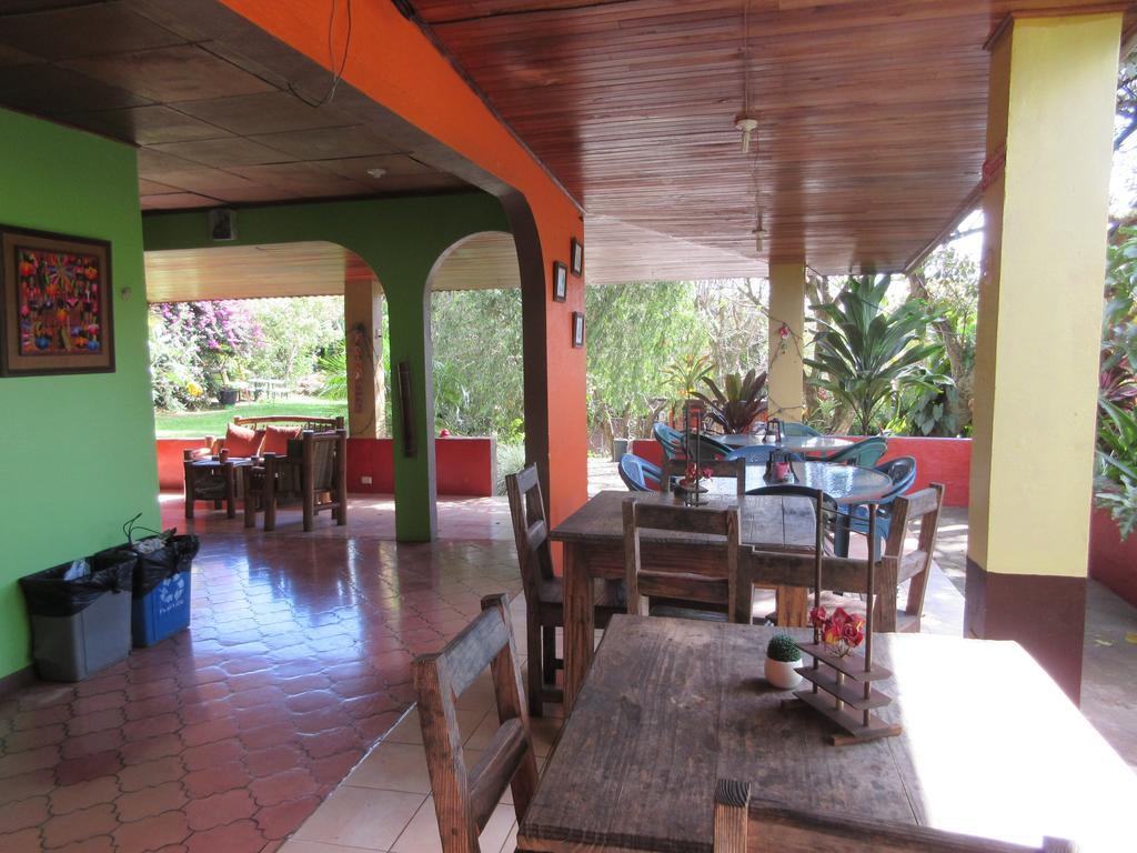 Aparthotel Villa Pacande & Rooms Pilas Esterno foto
