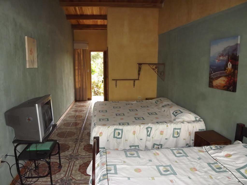 Aparthotel Villa Pacande & Rooms Pilas Esterno foto